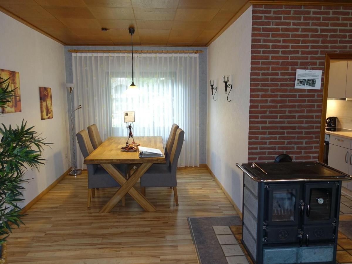 Idyllic Bungalow In Feusdorf With Forest View מראה חיצוני תמונה